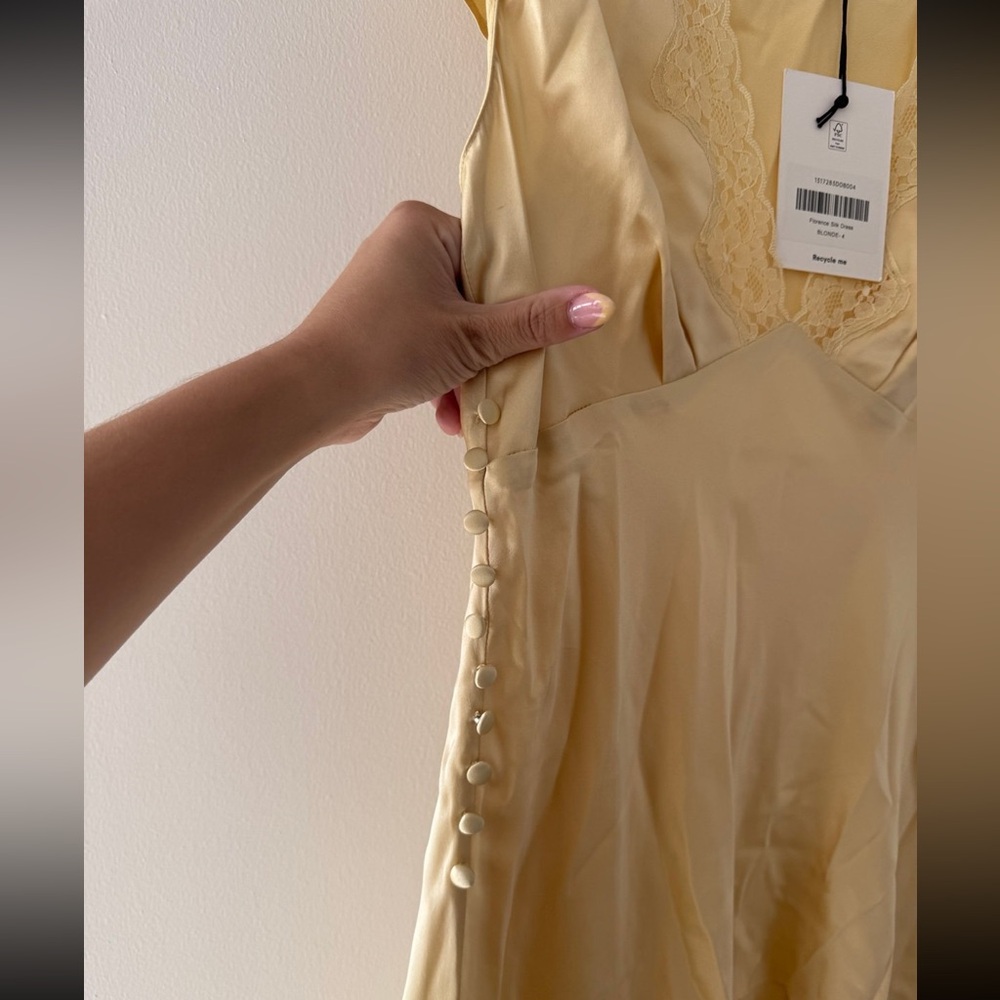 Reformation NWT Florence Silk Dress in Blonde - size 4 - Picture 6 of 7